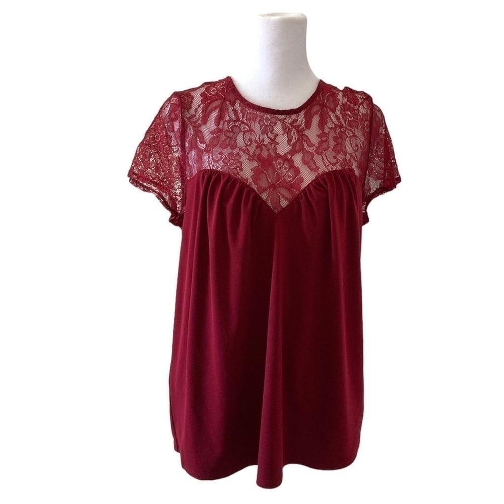 Express medium lace top short sleeves